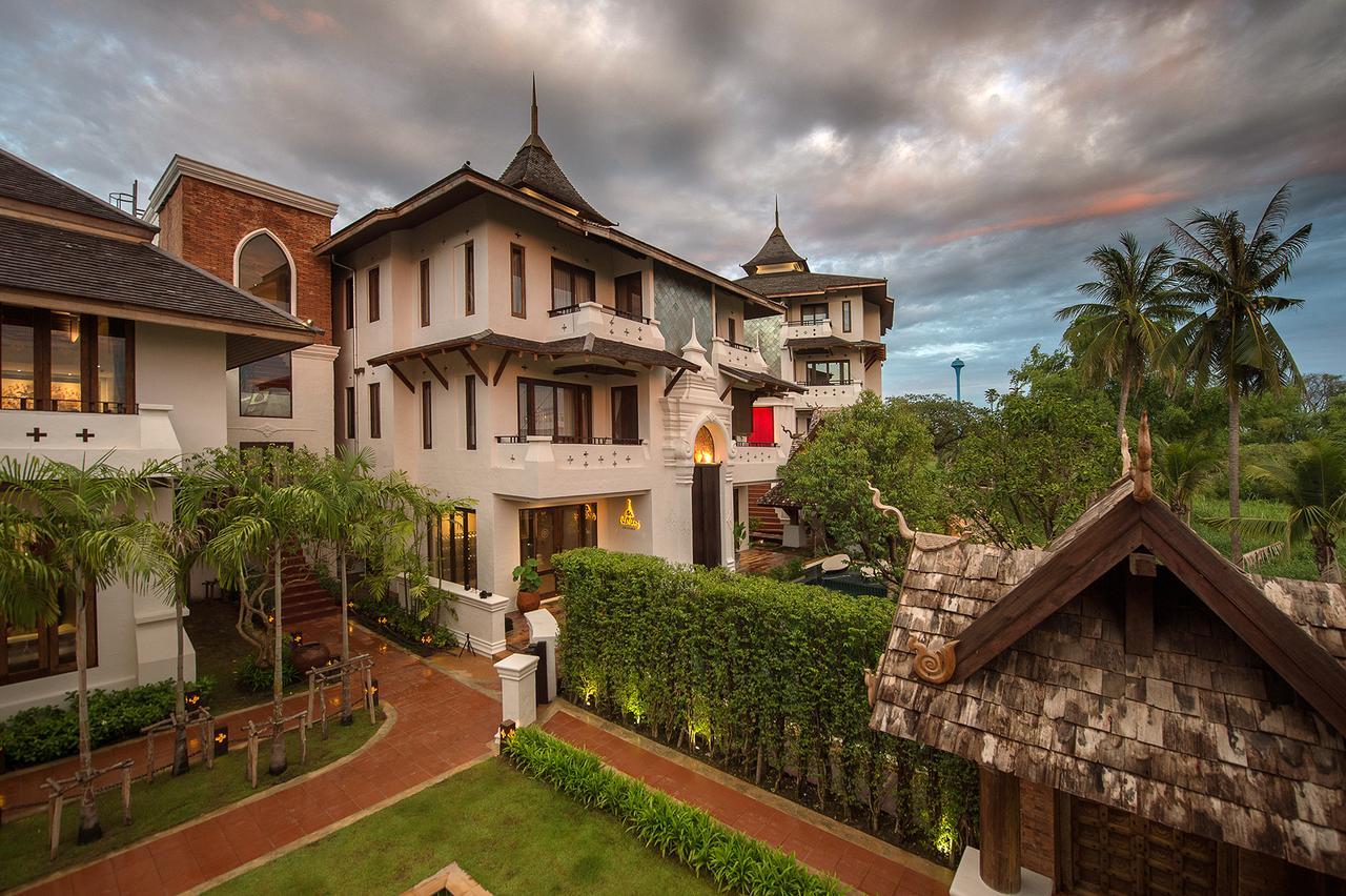 Shinnabhura Historic Boutique Hotel Phitsanulok Exterior photo